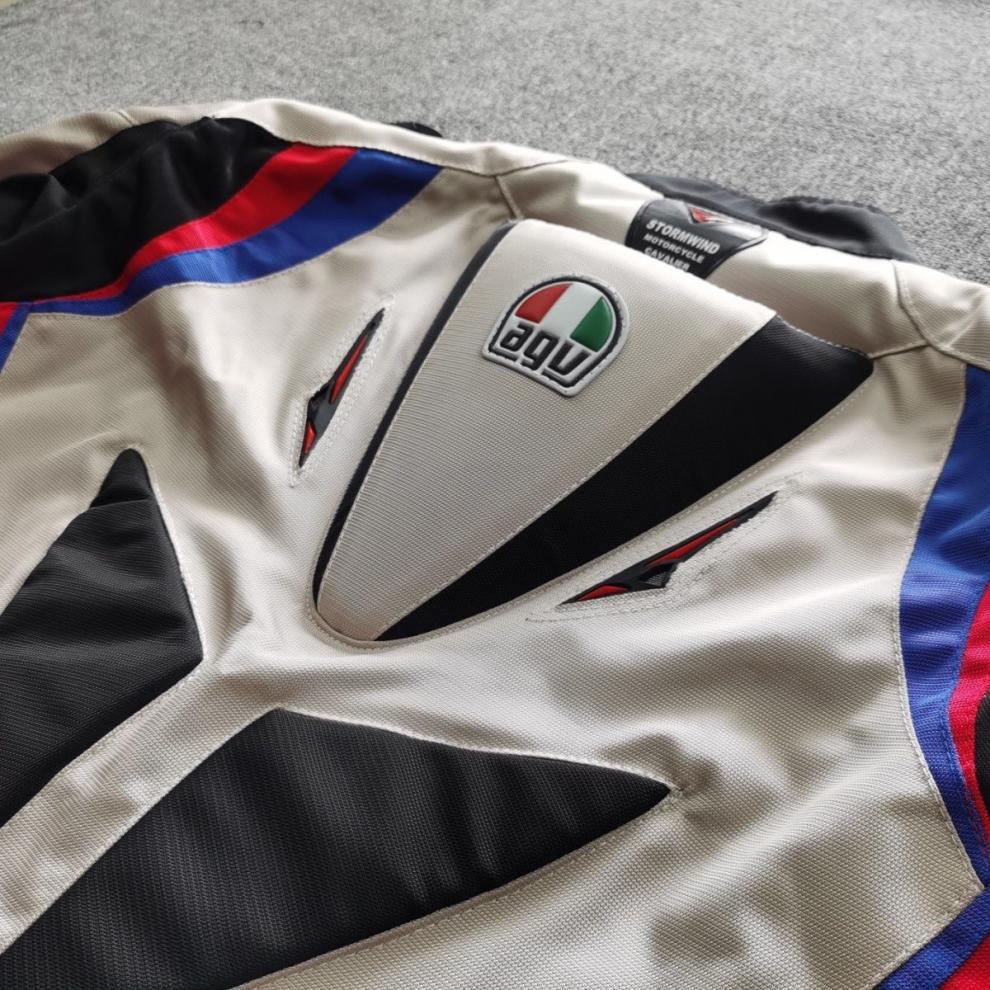 R9T Racing Suit – Men’s & Women’s Four-Season Motorcycle Suit